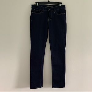Levis Slight Curve Classic Rise Slim Leg jeans